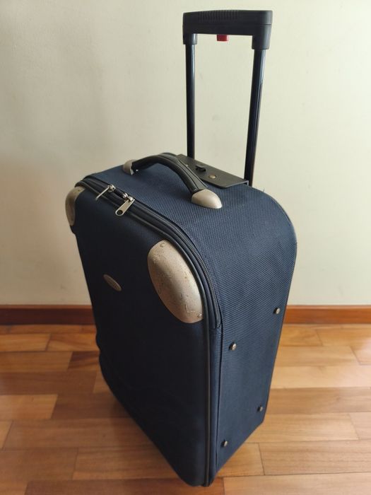 Mala viagem alt. 0.62 larg. 0.38