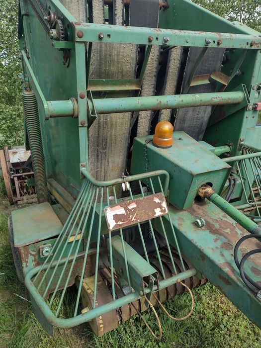Prasa pasowa ,belarka John Deere 410