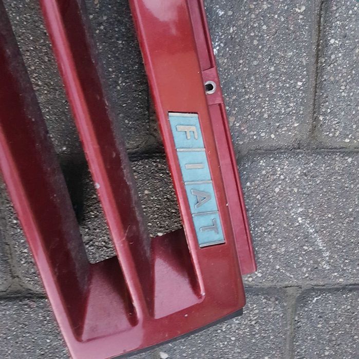 logo emblemat napis FIAT UNO