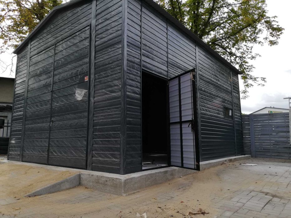 Wysoki Garaż Blaszany Grafitowy - Wiata - Garaże Blaszane - Maj-Blach