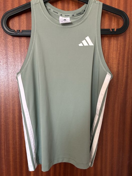 Top Adidas , Verde c riscas brancas