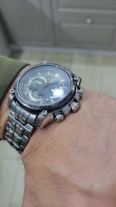 Часи Casio Edifice.