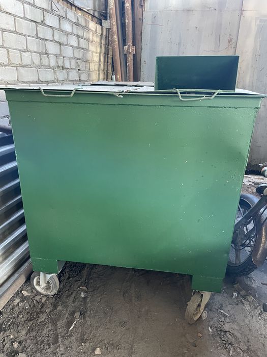 Євроконтейнер для сміття 1100л