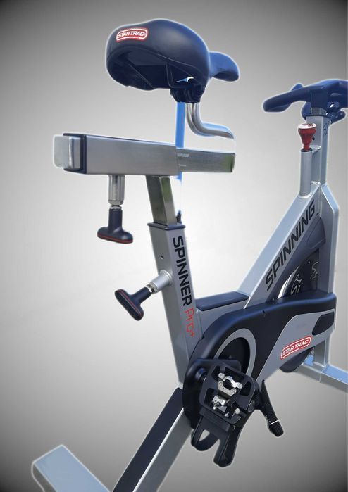 Profesjonalny stacjonarny rower do spinningu Star Trac Pro+