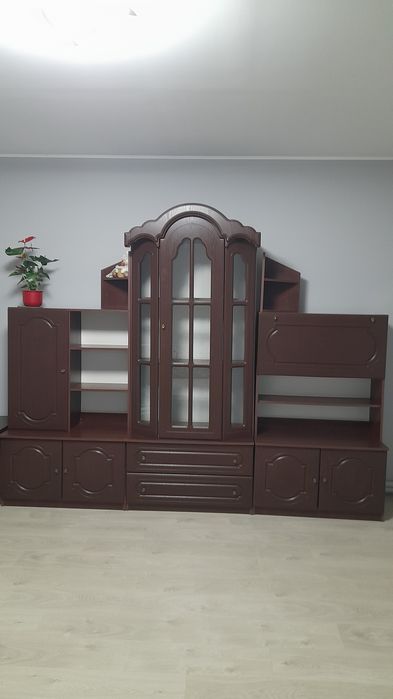 Меблевий гарнітур для вітальні.