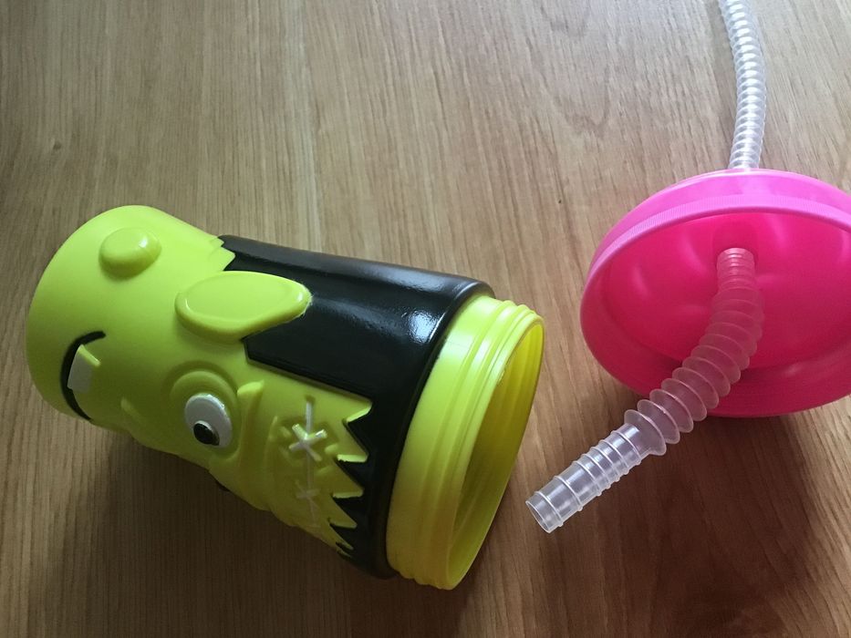 Kubek z zakręcanym wieczkiem, kolorowy , poj 400 ml