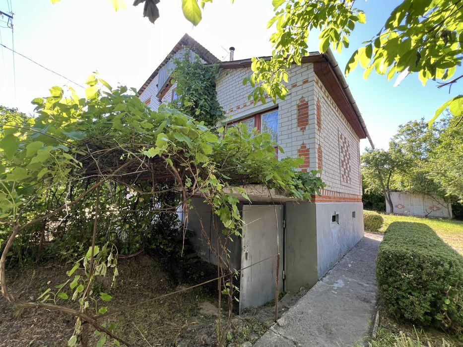 Продаж будинку в Станишівці