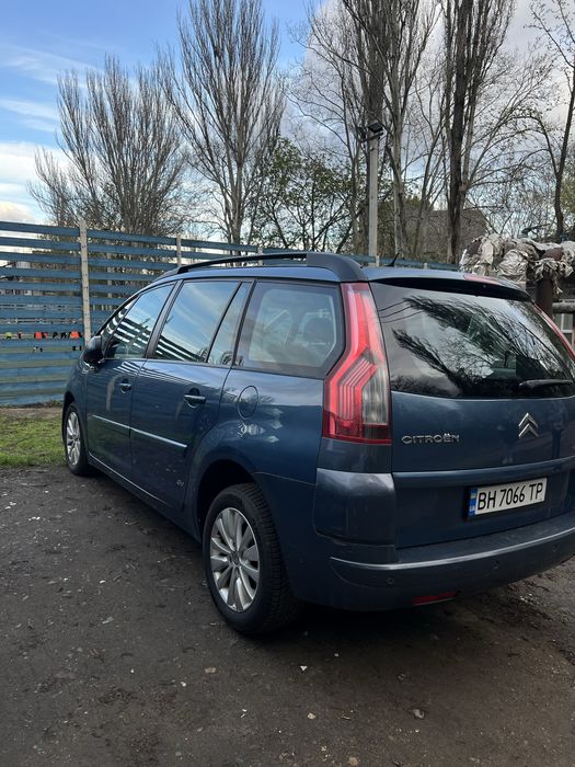 Сімейний авто Citroen C4 grand picasso 2009 рік