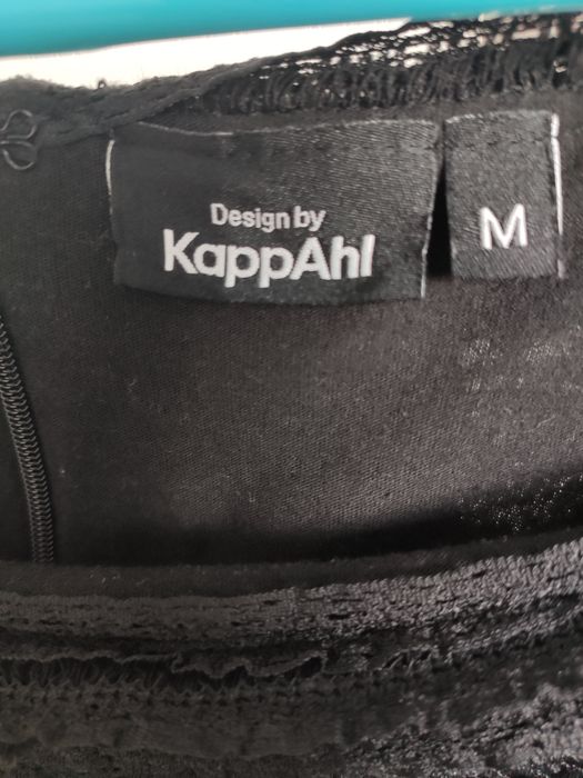 Czarna koronkowa sukienka KappAhl M