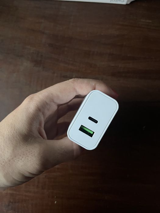 Carregador rápido usb + usb-C ewent