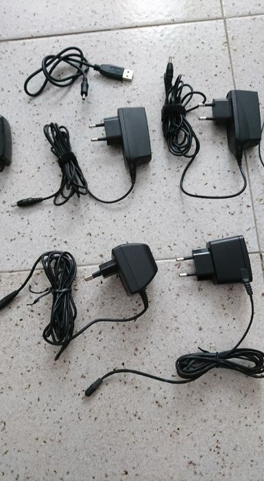 Lote 9 Carregadores Nokia, Samsung, ZTE, Cabos