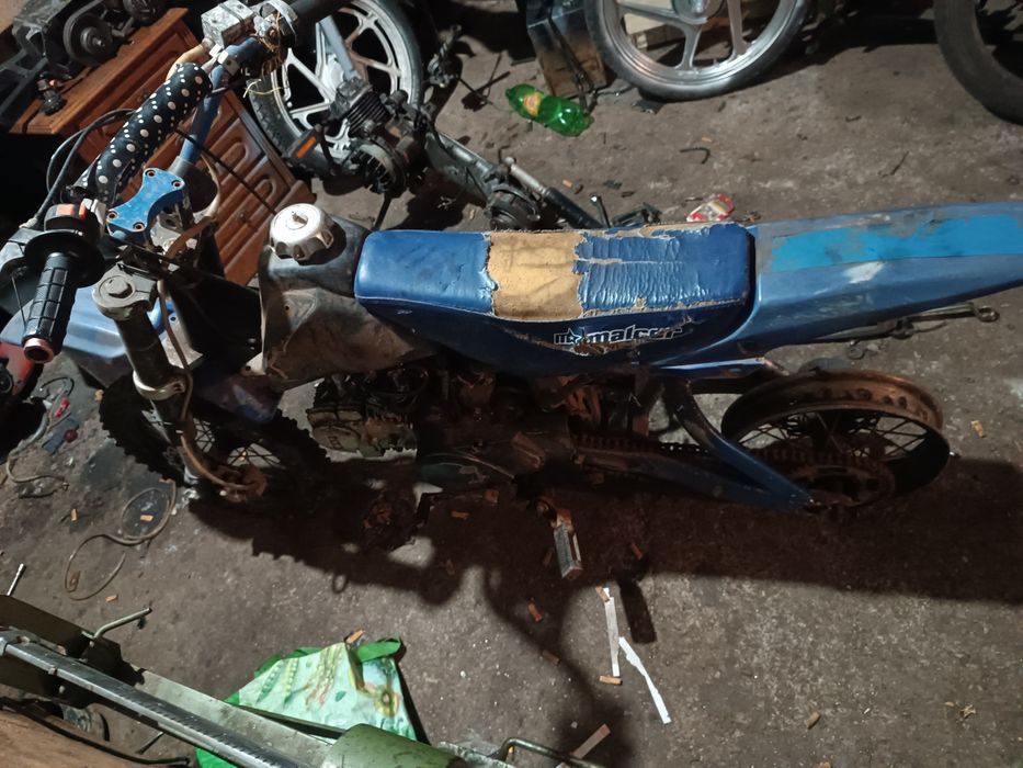 Pitbike malcor 125cc para pecas inteira