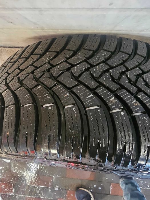 Alufelgi Felgi Aluminiowe Komplet Oryginał BMW F01 5X120 R18 18 Opony