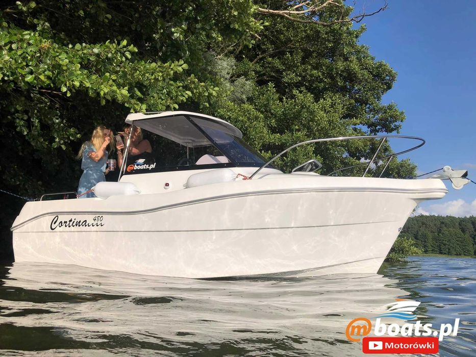 łódź motorowa Cortina 480 Pilothouse na zamówienie mboats Olsztyn
