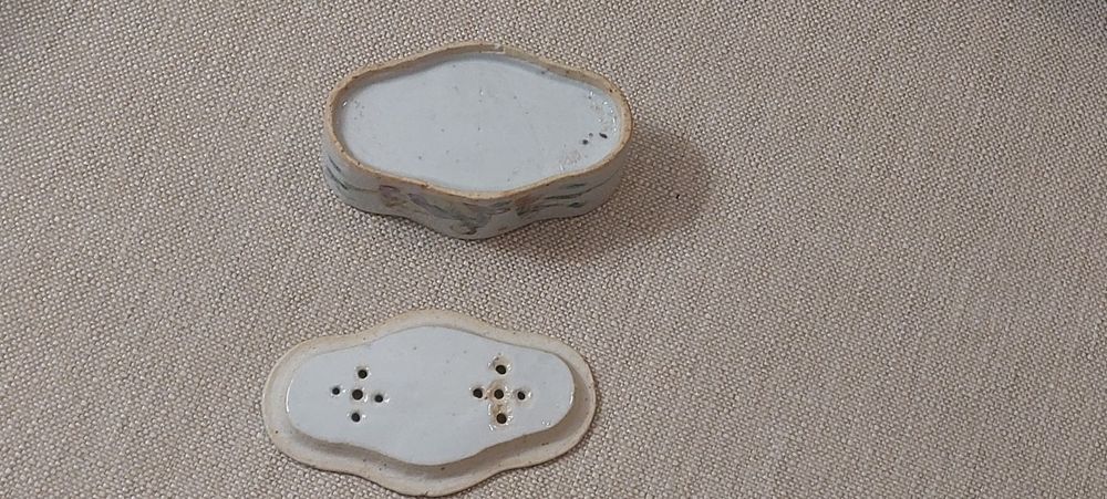 Caixa  para grilos em  porcelana cia.indias