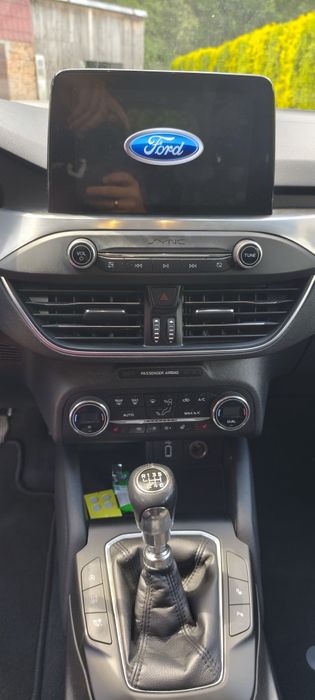Ford focus 1.5 benzyna