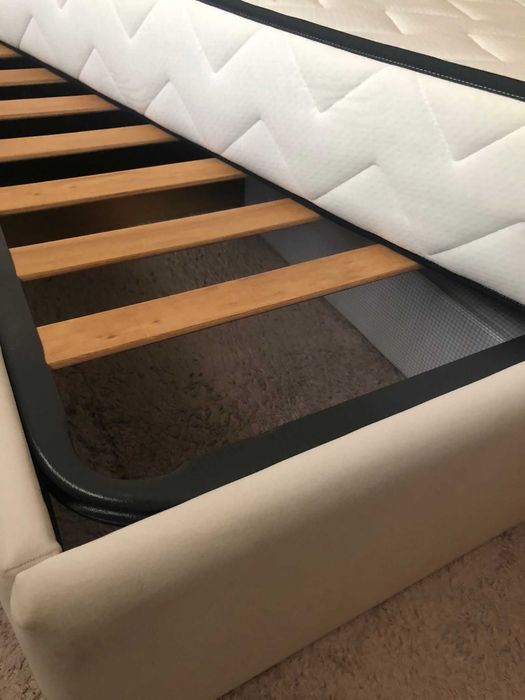 Cama Solteiro com cabeceira e colchão