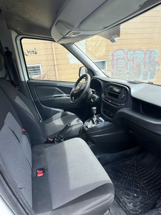 Fiat doblo 1.6 multijet 120 cv  3 lugares