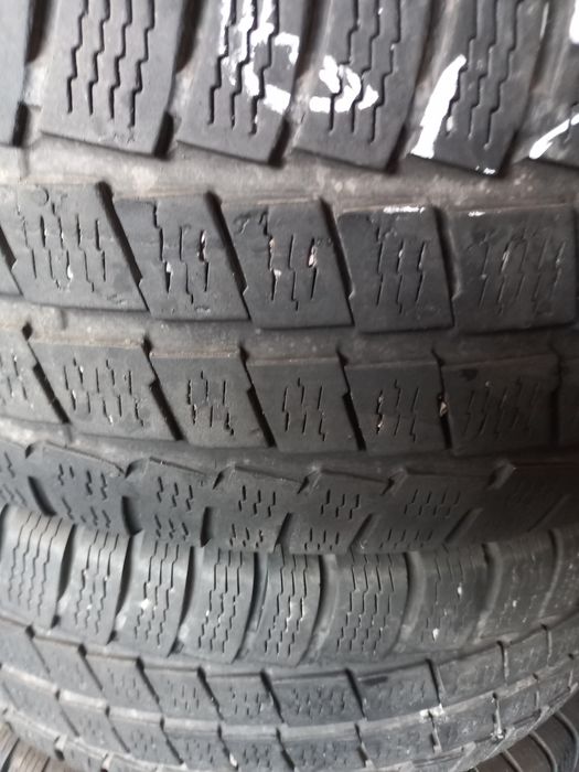 Opony używane 235/65/16c platin 4x6.5 mm 2020 rok prod