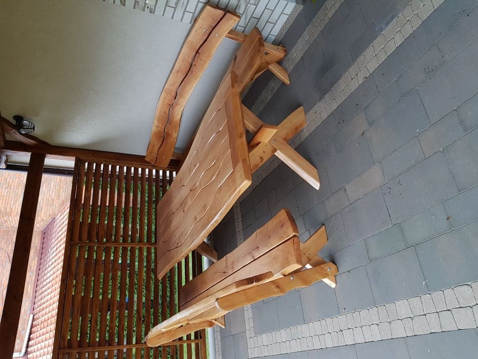 Stół, ławka, natura