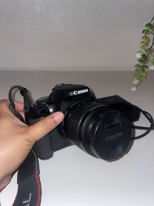 Camera Canon EOS 600D