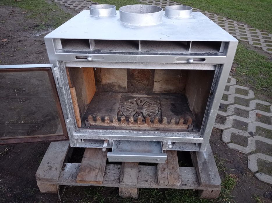 Wkład kominkowy z szamotem