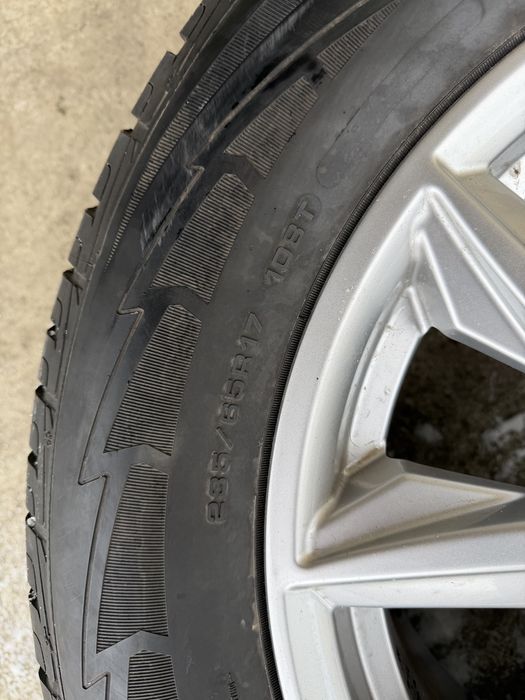 Шини всесезонні від ауді Q5