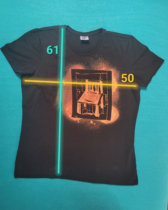 Koszulka z krzesłem