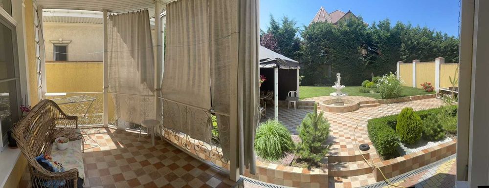 Продається будинок-дуплекс в Совіньйоні.