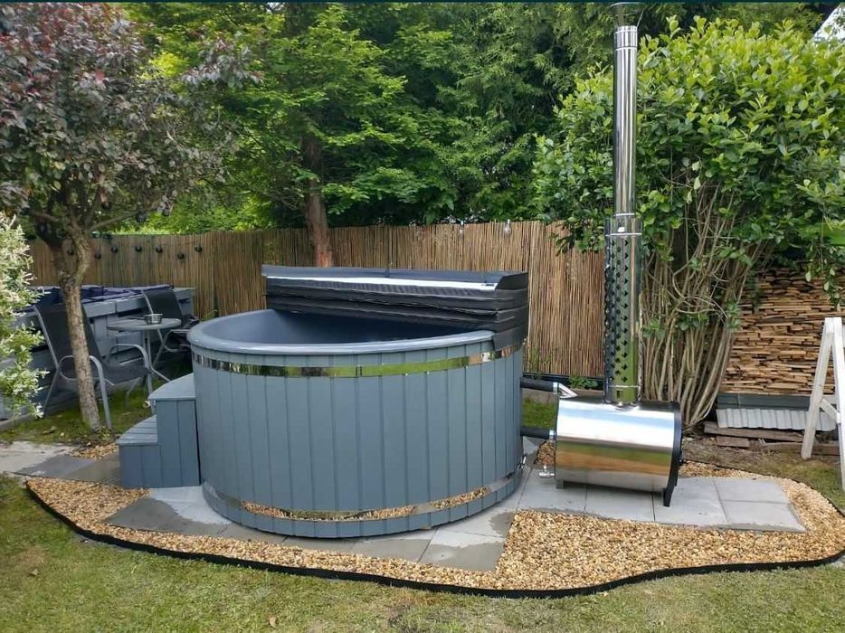 Balie ogrodowe z piecem na drewno, jacuzzi ogrodowe. Dostępne od ręki