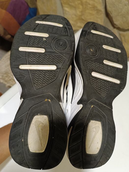 Tennis Nike número 37