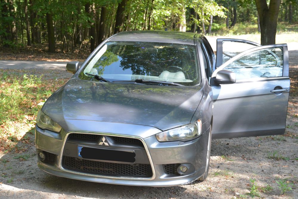 Mitsubishi Lancer