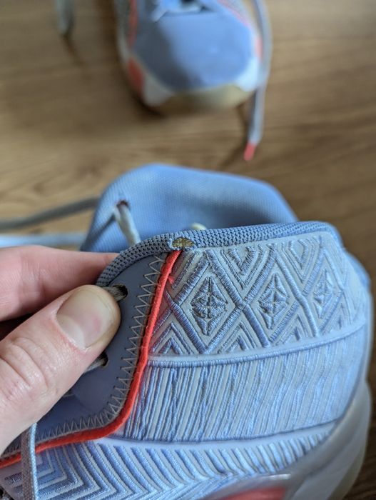 Баскетбольні кросівки Jordan 38