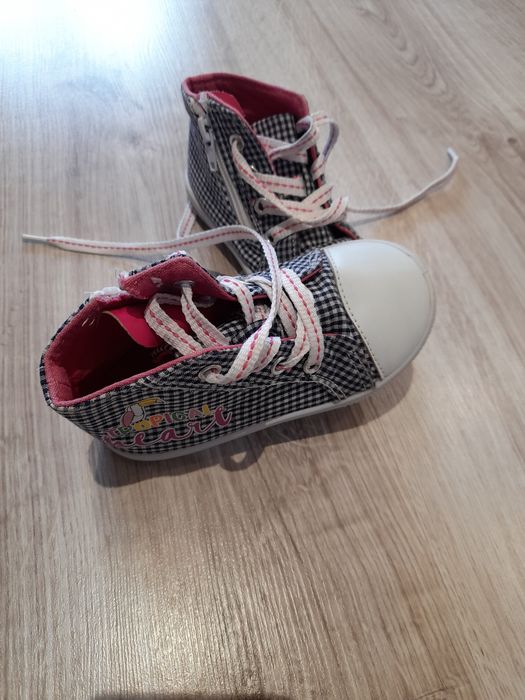 Buty dziewczęce trampki