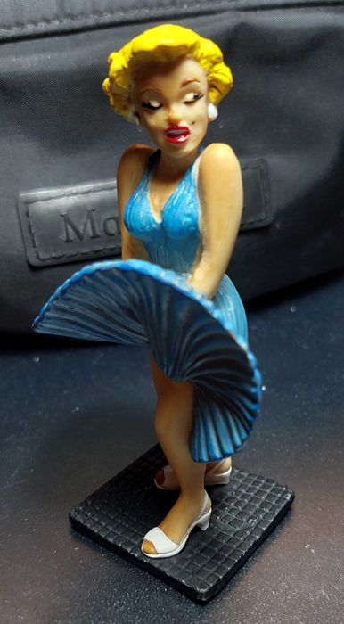 Figura de colecção em pvc. Marilyn Monroe