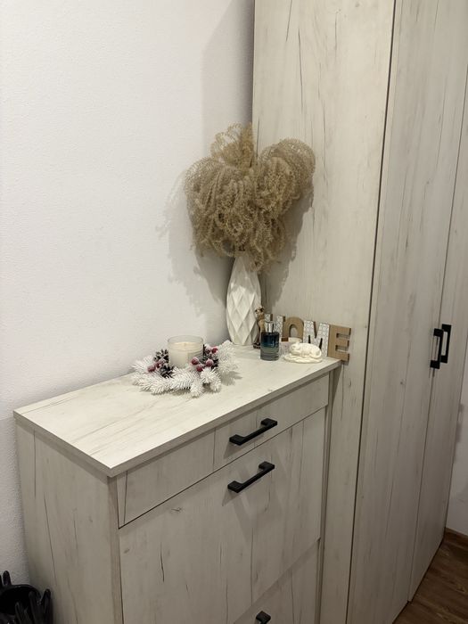 Срочно! Продам Прихожая тумба шкаф полка