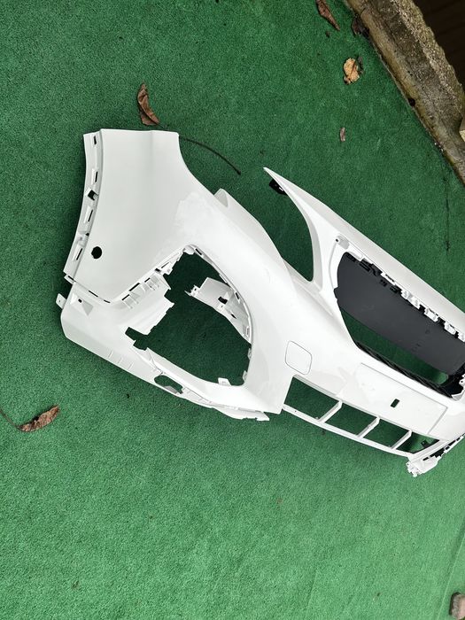 бампер на  peugeot 4007