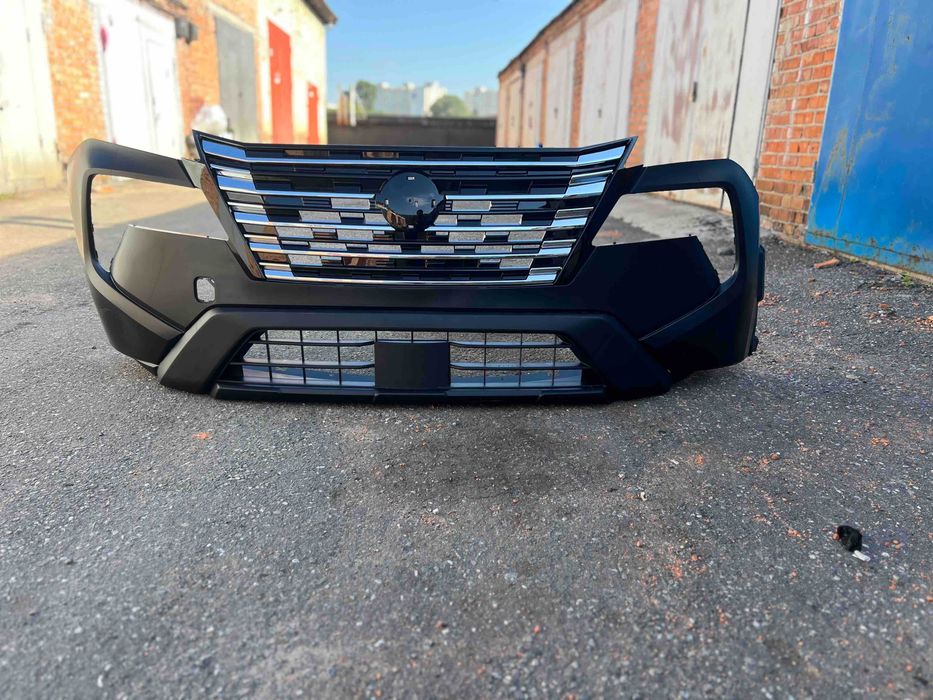 Бампер Nissan Rogue T33 рест 2024 - 2026 X-TRAIL решітка
