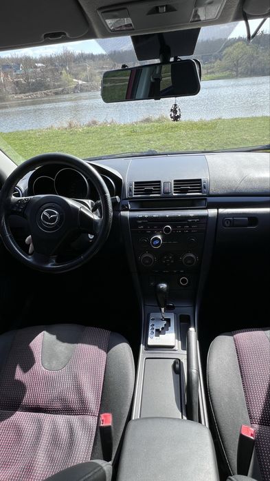 Продам авто Mazda 3