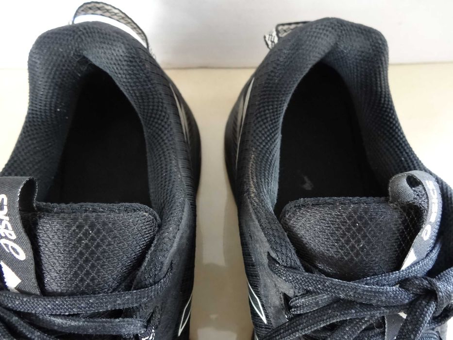 Buty ASICS GEL-VENTURE 10 roz 44 Bieganie Sportowe