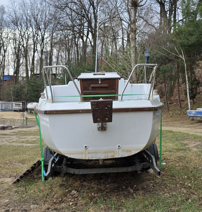 Łódź  kabinowa Venus