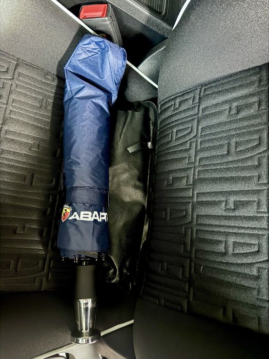 Новий Fiat 500e Abarth без пробігу