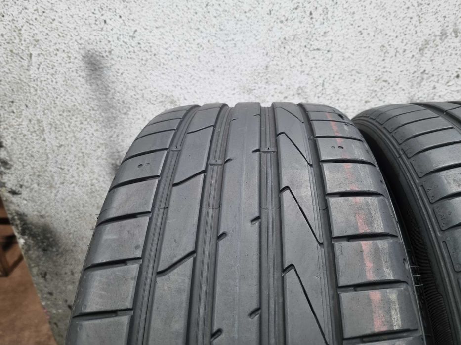 235/40/19 96Y Hankook Ventus S1Evo2 R01