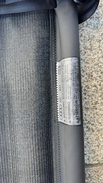 Rede separadora / rede de bagageira original Audi Q5 8R (2009‑2017)