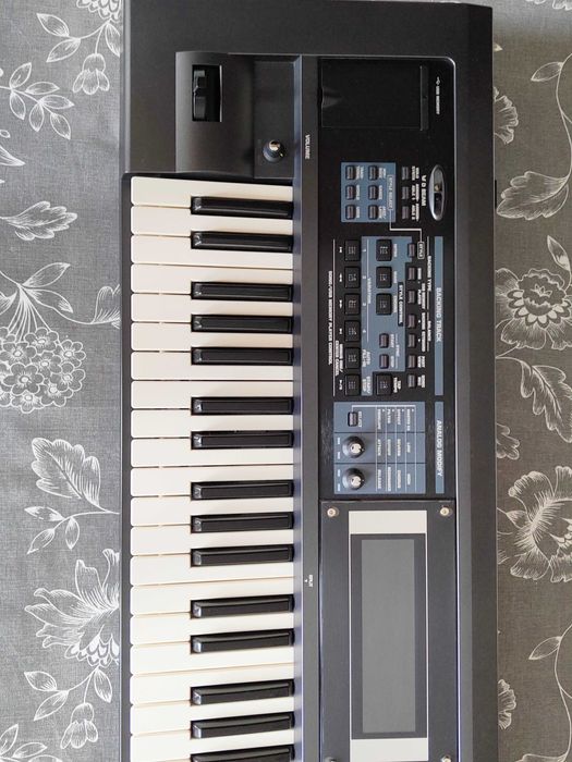 Keyboard workstation Roland GW-8