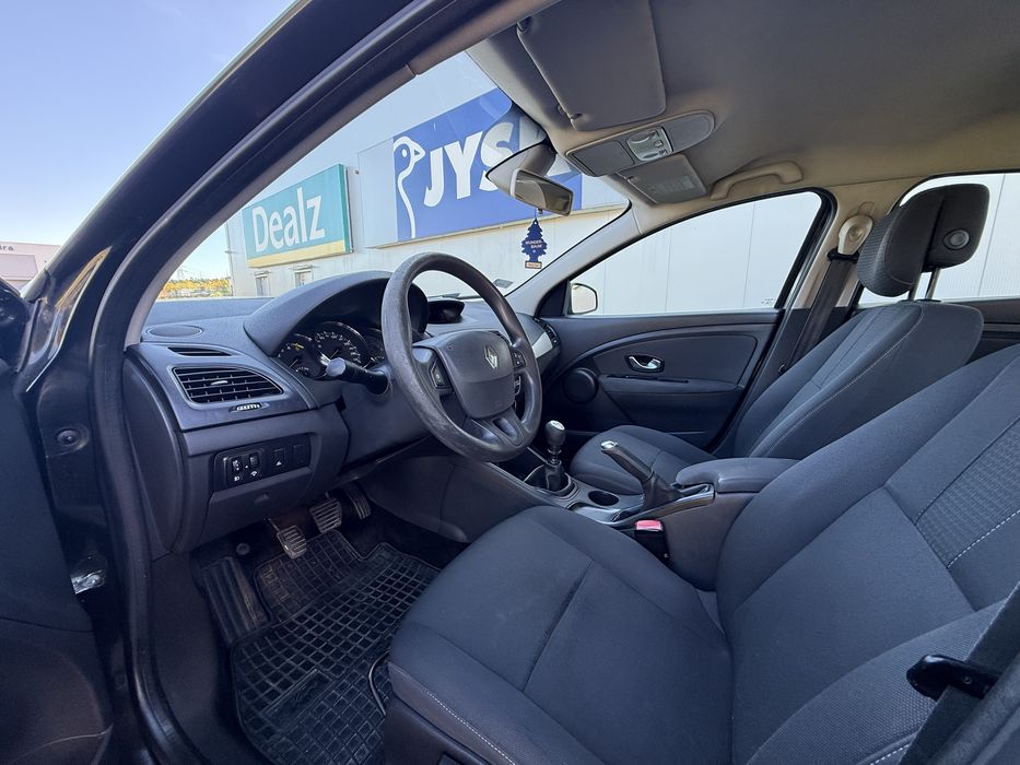 Renault Fluence 1.5 dCi 110km 2010r Stan Dobry Sedan Manual Długie Opłaty