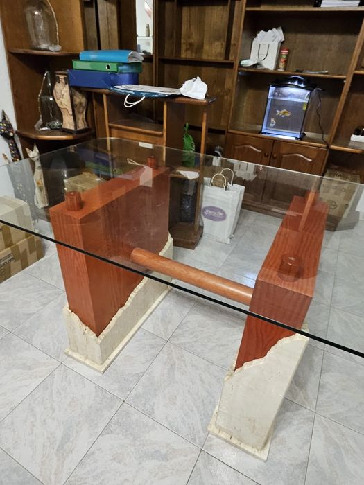 Vendo mesa em pedra e estante em pedra