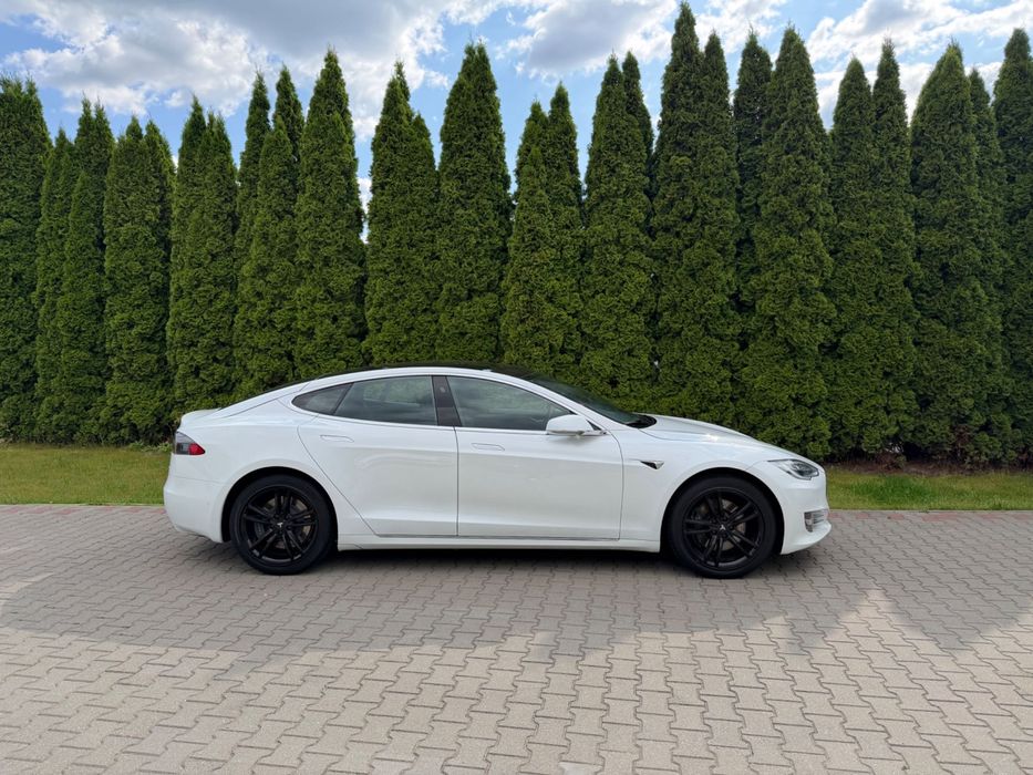 Tesla Model S Biala Perła l Mały przebieg