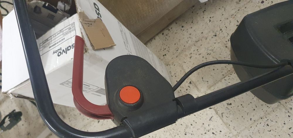 Corta Relvas amarelo