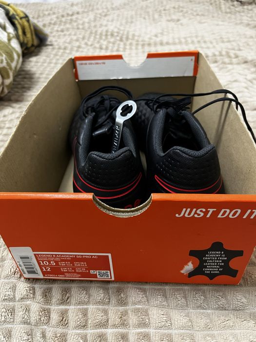 Продам бутси найк темпо nike tempo оригінальні футбольні кросівки
